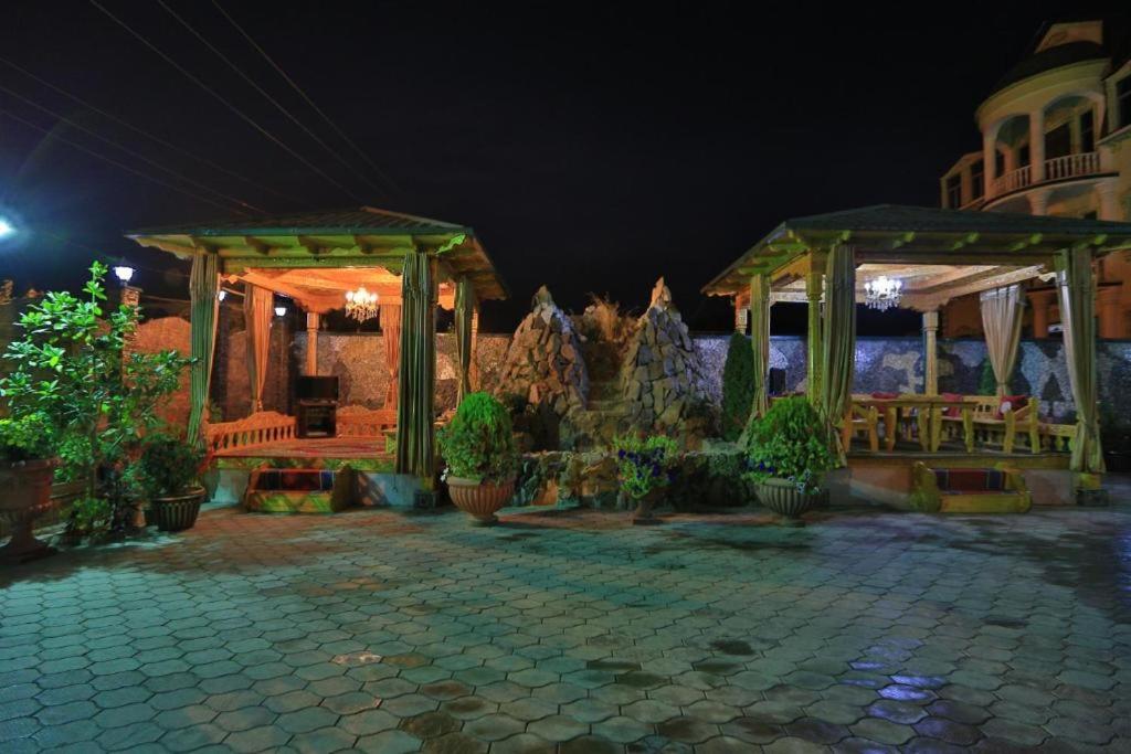 Almos Hotel Dushanbe Exterior photo